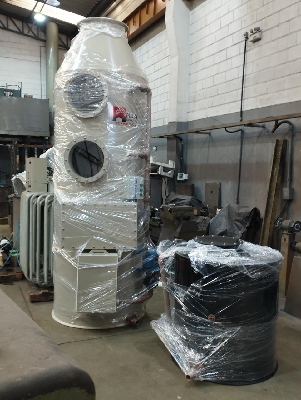 Equipamento industrial em PRFV